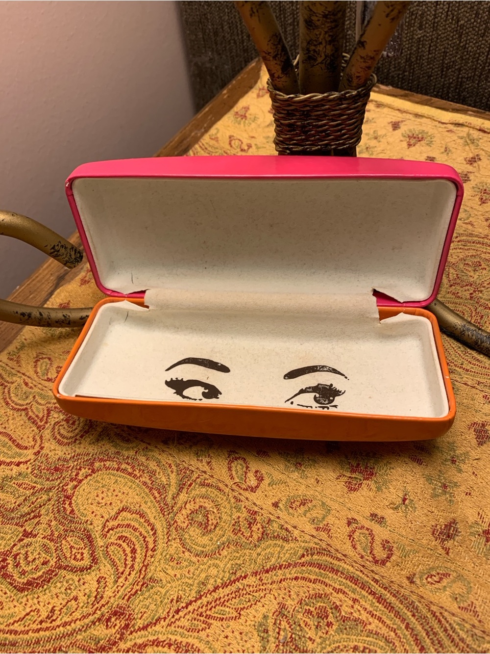 kate spade Pink and Orange Hard Sunglasses Case with Gold Logo - Picture 3 of 9
